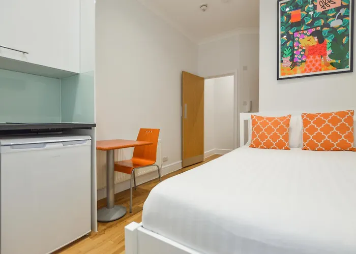 Westbourne Crescent Serviced Apartments